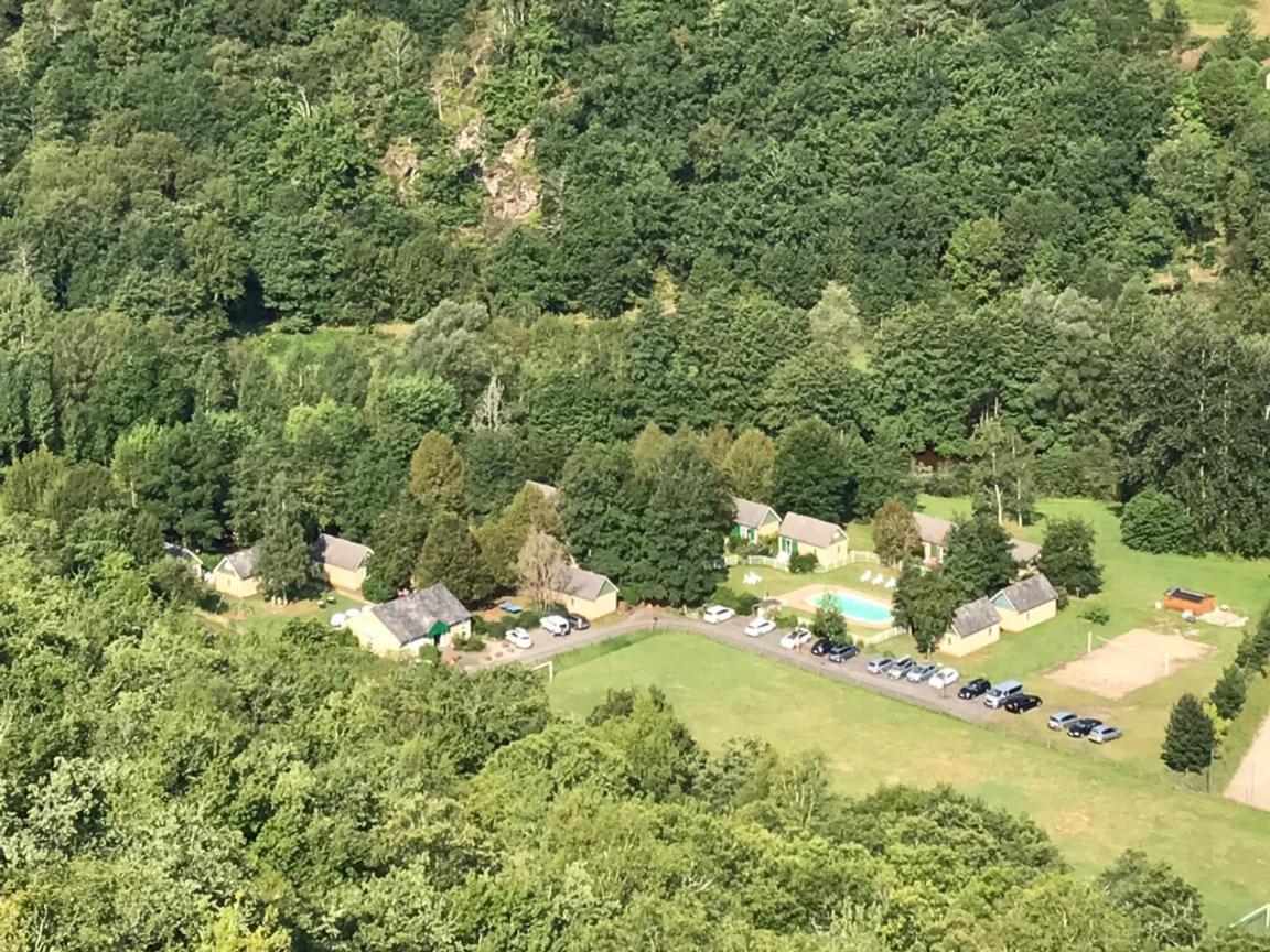 Village De 19 Gites Avec Piscine Et Restaurant, Grand Vabre Nature Conques Exterior foto